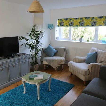 4A Dolphin Close Apartment ไลม์รีจิส ภายนอก รูปภาพ