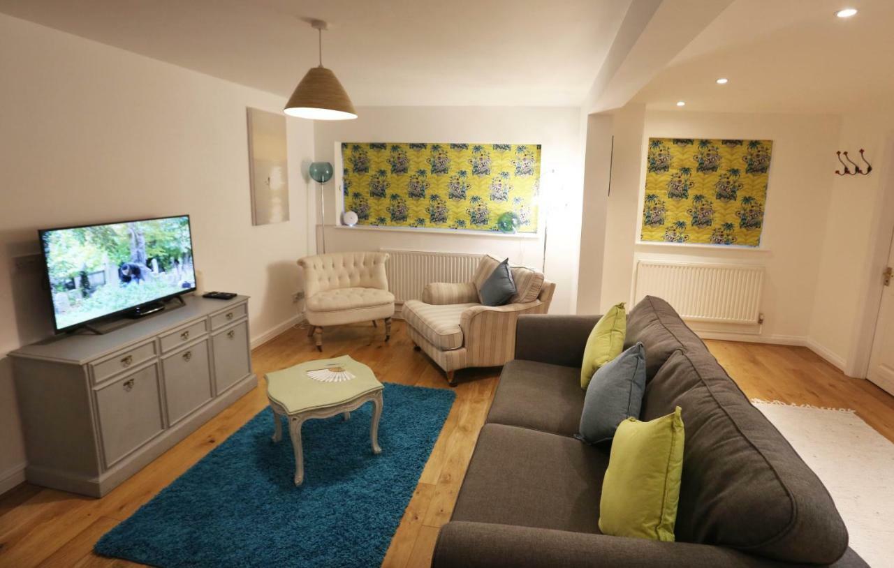 4A Dolphin Close Apartment ไลม์รีจิส ภายนอก รูปภาพ